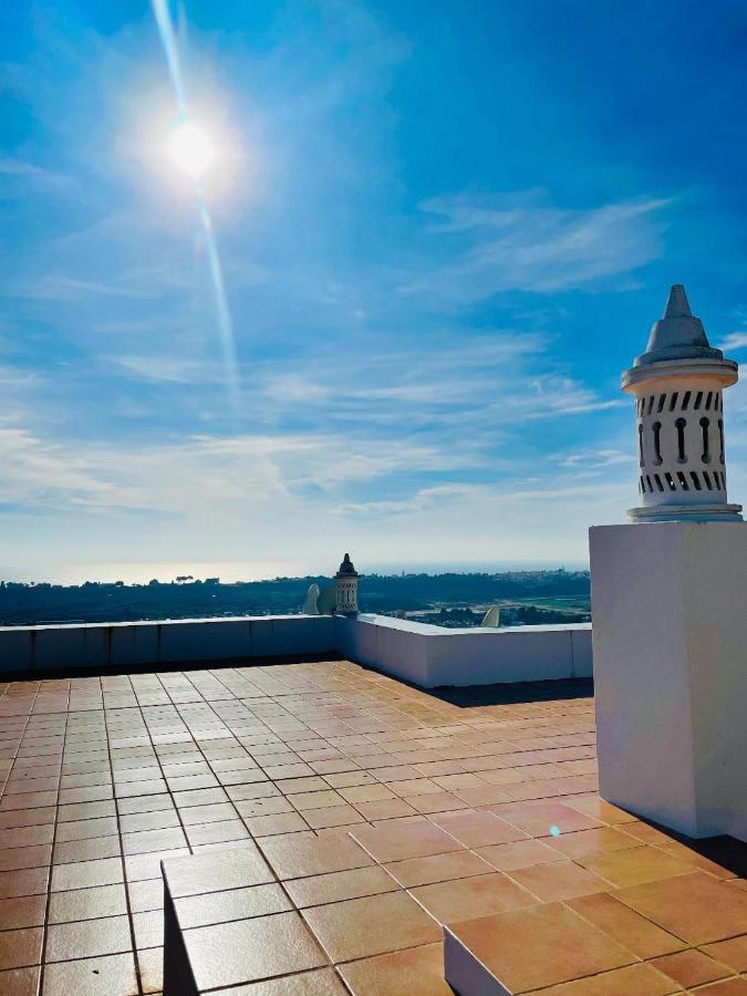 Ocean View Skyline Apartment ‚Hakuna Matata' 알부페이라 외부 사진